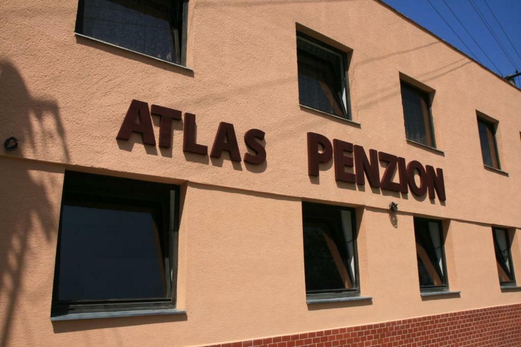 Penzion Atlas Штурово Экстерьер фото